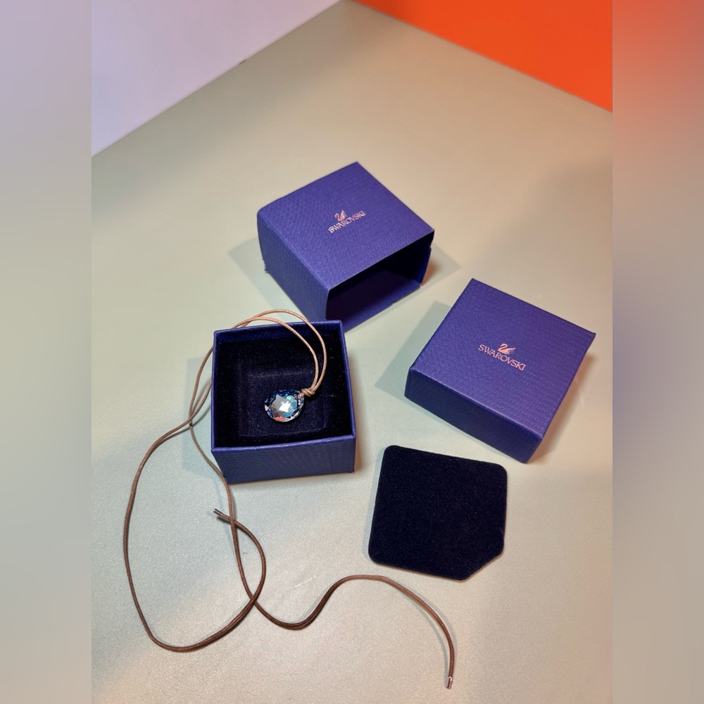 SWAROVSKI - Mini Galet Crystal Pendant Necklace - Iridescent - RARE - NIB / NWT!